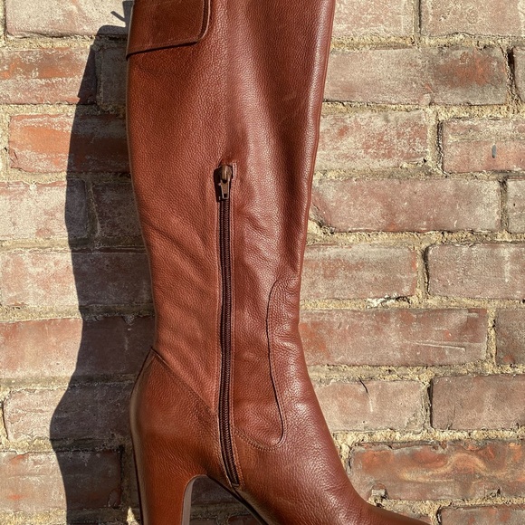 NEW IN BOX KENNETH COLE BROWN TALL BOOT 9/9.5 - Picture 3 of 11